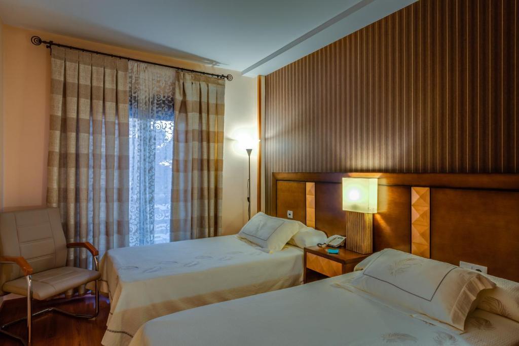 Hotel Ciudad De Martos Ngoại thất bức ảnh